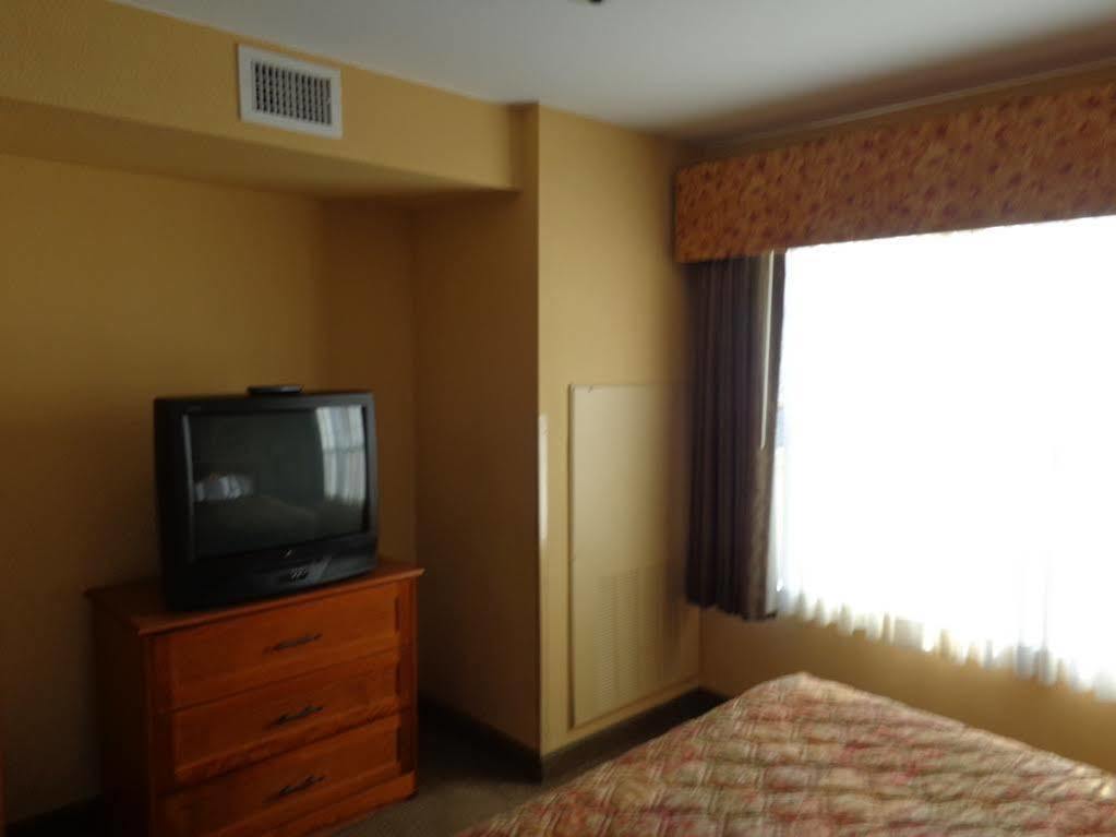 Country Inn & Suites By Radisson, Green Bay East, Wi מראה חיצוני תמונה