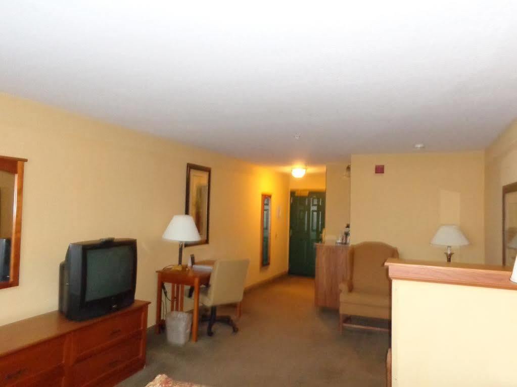 Country Inn & Suites By Radisson, Green Bay East, Wi מראה חיצוני תמונה